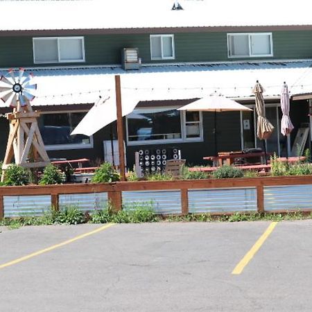 Moose Creek Resort West Glacier Exterior photo